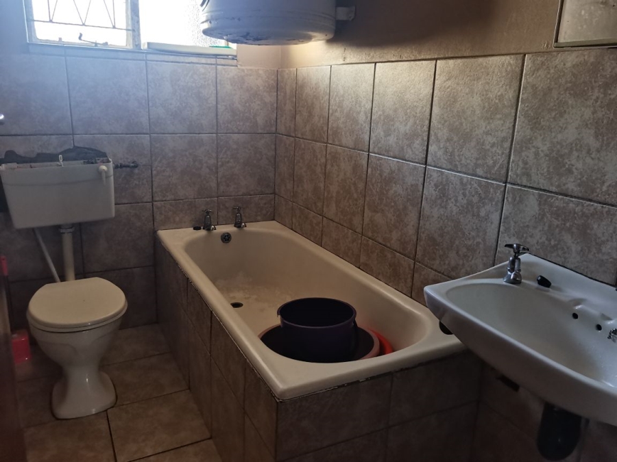2 Bedroom Property for Sale in Kensington Eastern Cape